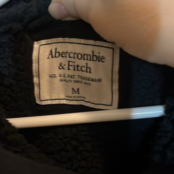 Abercrombie & Fitch sweater hoodie size M - Picture 2 of 6